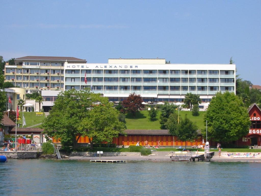Hotel Alexander Weggis Exteriör bild